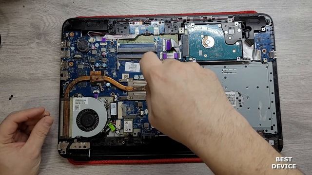 Апгрейд, как разобрать ноутбук HP 15-ac011ur замена термопасты, установка SSD