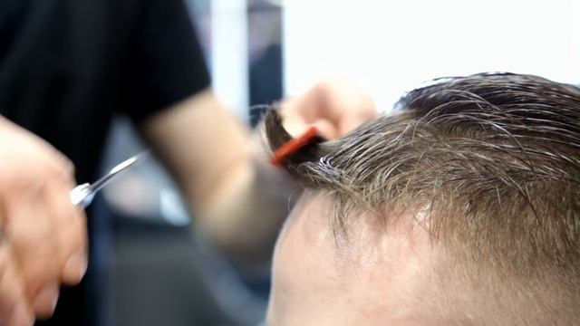 Как сделать мужскую стрижку на коротких волосах? смотреть онлайн