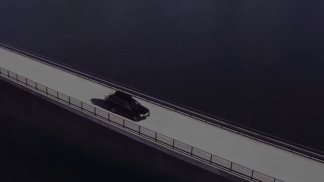 Автобокс на крышу автомобиля Thule Motion XT lifestyle смотреть онлайн