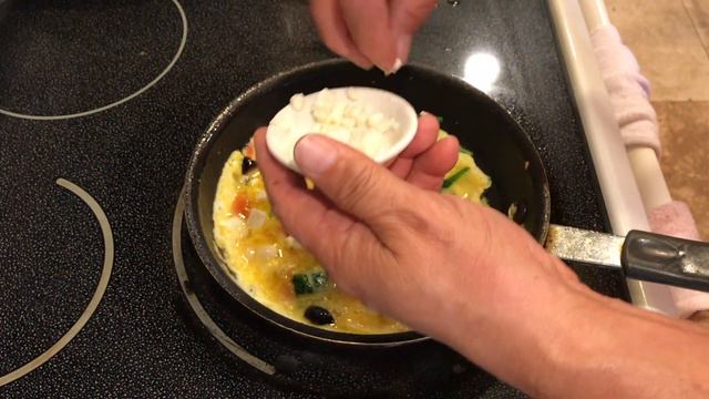 Omelette Griego - Greek Omelette! смотреть онлайн