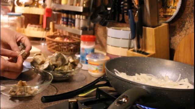 Сырники с грушевым джемом