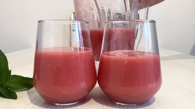 Арбузный коктейль с клубникой. Без сахара смотреть онлайн