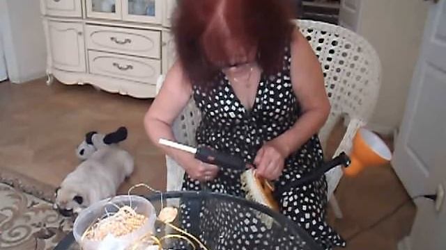 Хэндмзйд из лампы Леруа смотреть онлайн