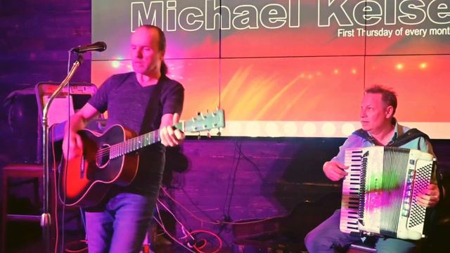 Courtney Von Drehle, accordion & Michael Kelsey - "Fall Into Me" by MK; improv at Walt's; 10.05.23 смотреть онлайн