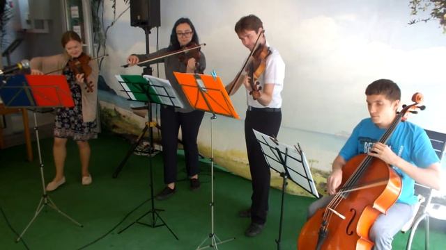 Ноктюрн Бородина, Канон Пахельбеля и танго Пьяццоллы в исполнении струнного квартета НГУ смотреть онлайн