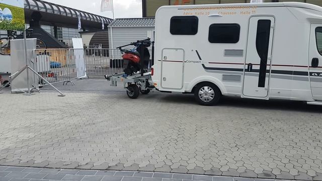 Прицеп для перевозке скутера на автодоме. смотреть онлайн