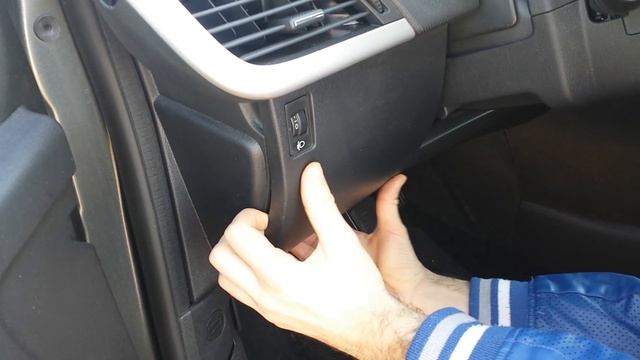 Peugeot 207 +: Socket obd2, PP2000 смотреть онлайн