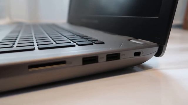 REVIEW LAPTOP GAMING JAWARA DI 2017 ! ASUS ROG STRIX GL702VSK GTX 1070 APA MASIH WORTH DI 2021? смотреть онлайн