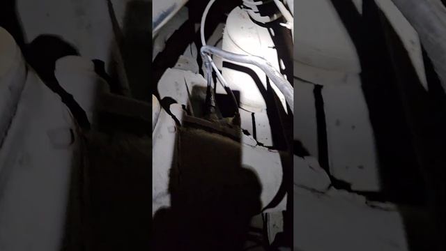 Даф 105, ремонт проводки, гильзы, изолента ЗЛО. смотреть онлайн