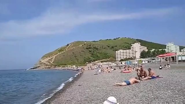 Пляж Сукко сегодня. Боевой вертолет над Сукко... смотреть онлайн