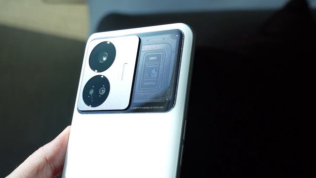 realme GT3 Hands-On: MORE THAN JUST FAST CHARGING! смотреть онлайн