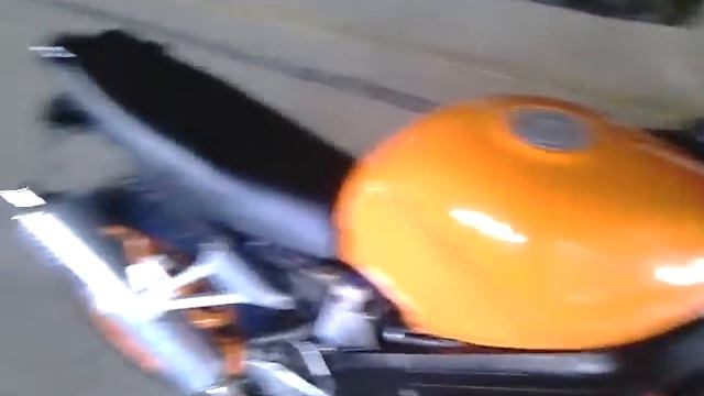 Honda VFR Streetfighter engine note.mp4 смотреть онлайн