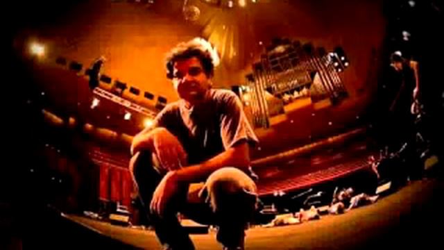 In the Field Remix смотреть онлайн