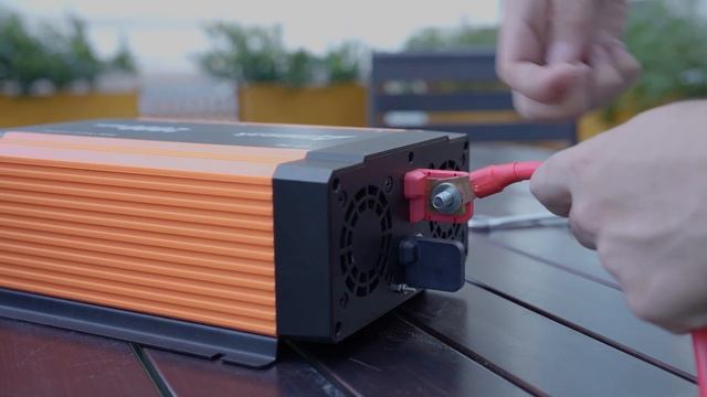 New Ampeak 2000w Power Inverter With LED Display