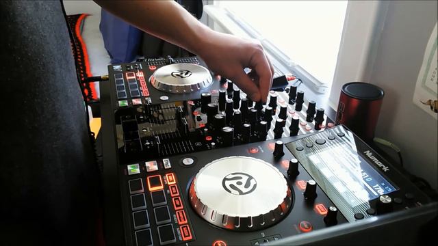 Spending time with the Numark NV. Jungle Mix смотреть онлайн