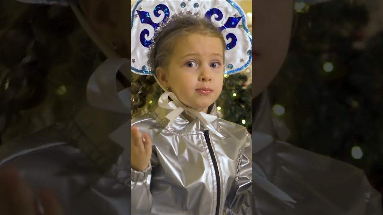 Целых 3 ДЕДА МОРОЗА #shorts смотреть онлайн