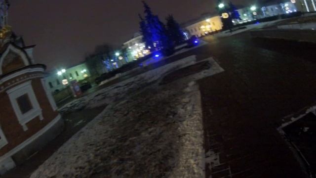 Апрель. Ярославль. Декабрь. День рождения и искусство. Зима.