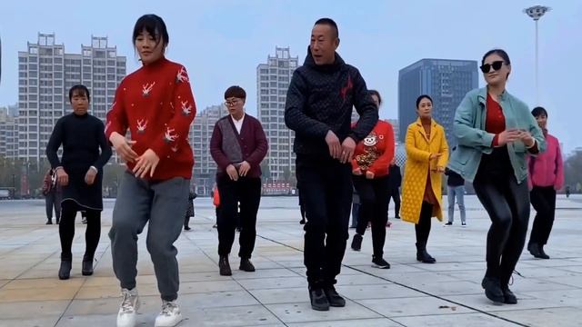 ???Красотка ЦинЦин♪??☃️?Шудын Бойында на 5 языках ♪Ахан Отыншиев♫?♪ На Берегу Чу?? Суунун Боюнда ♫ смотреть онлайн