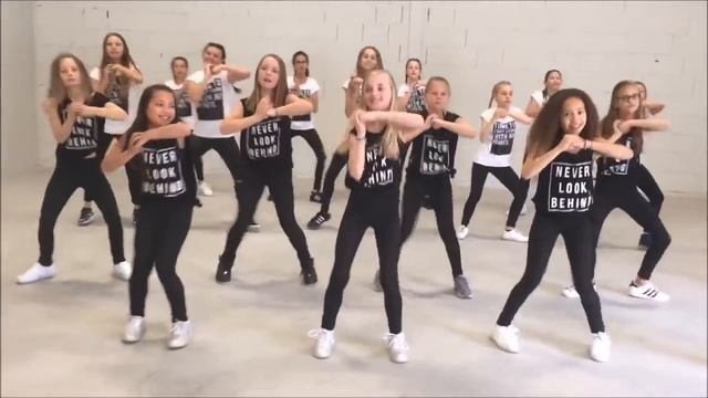 EGO Willy William Easy Kids Dance Choreography Fitness смотреть онлайн