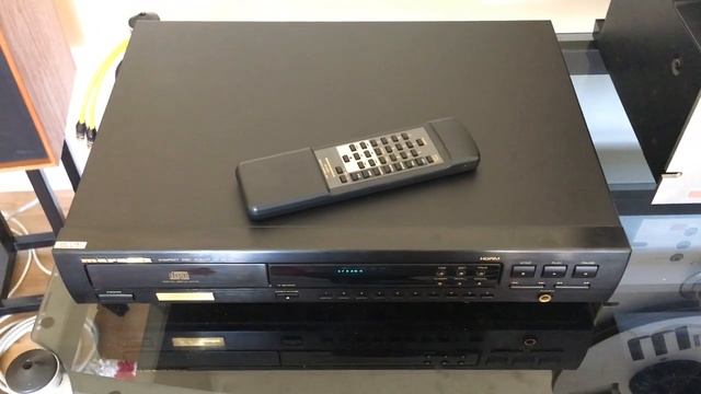 Marantz CD63 MKII Ki Signature CD Player, Sony TA N80es / E80es and Harbeth HL Monitor MKIII смотреть онлайн