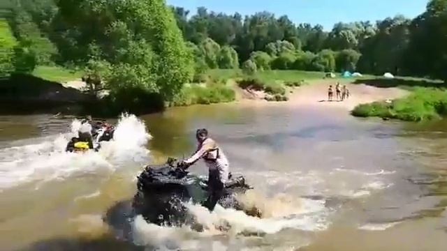 Ямаха Grizzly в действии смотреть онлайн