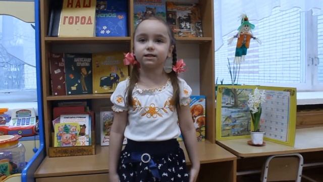 Страна читающая - Ксения Коновалова читает стихотворение Ф.И. Тютчева "Зима не даром злится..." смотреть онлайн