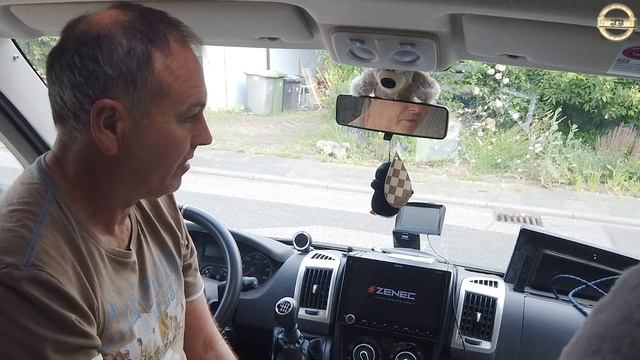 Software Update für Zenec Z-E3766 Multimedia Navi-System смотреть онлайн
