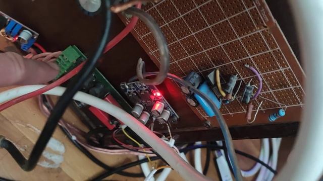 обзор усилителя из Китая TK2050 и прослушка усилителей TA2024 и TPA3118 смотреть онлайн