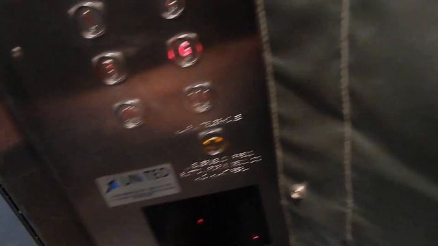 Low-bitrate chimes: Modded Otis Lexan? Traction elevators at 34 Queen Street, Melbourne, VIC смотреть онлайн