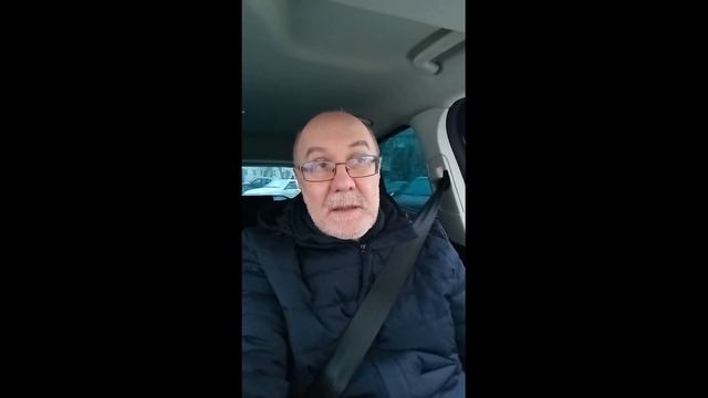 Академия I Скол на лобовом стекле нового автомобиля в автосалоне. Как поступить? смотреть онлайн