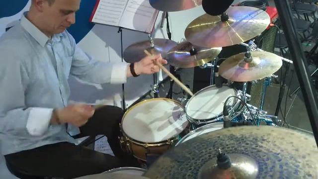 Solo drums 5+5+5+4 смотреть онлайн