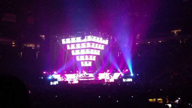 Muse-Plug In Baby-LIVE-Oracle Arena 1-28-13 смотреть онлайн