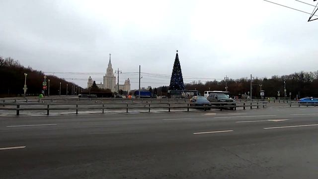 Смотровая площадка на Воробьёвых горах. смотреть онлайн