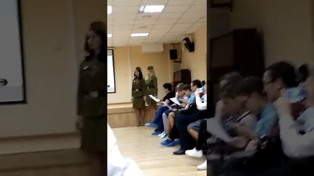 Мой друг играет на гитаре смотреть онлайн
