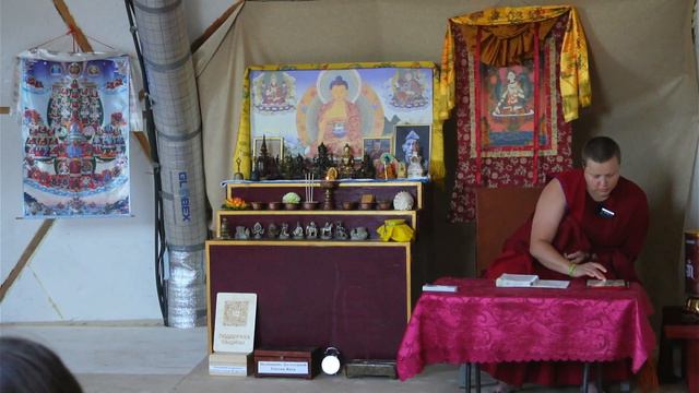 Ламрим, монахиня Тензин Янки, День первый, Сессия 1 смотреть онлайн