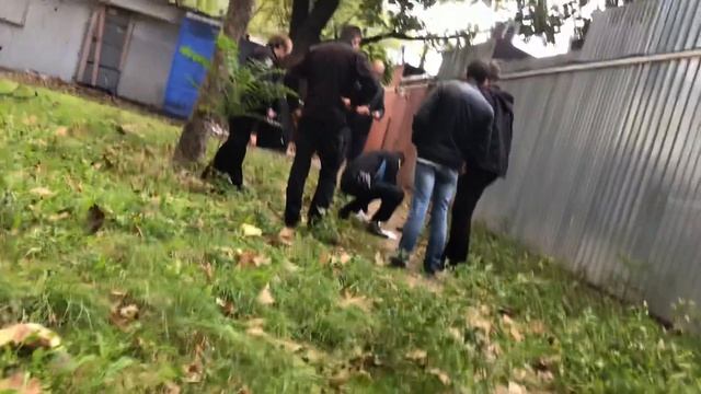 Даже бомжи уже торгуют патронами. смотреть онлайн