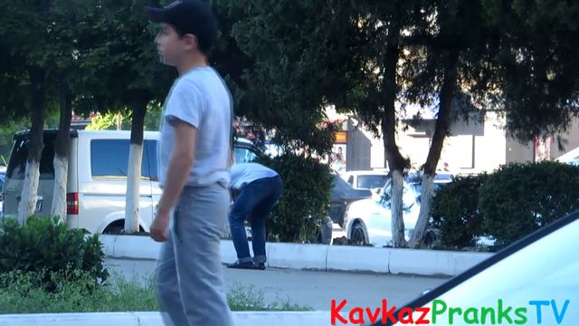Пранк Человеку плохо смотреть онлайн