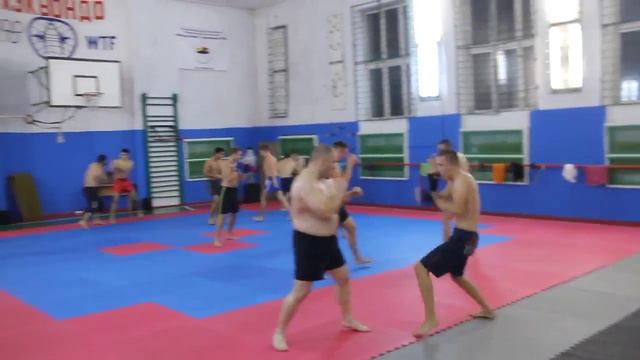 БК "СТАЛЬ"г. Калининград тренировочный процесс школа бокса, упражнения пятнажки смотреть онлайн