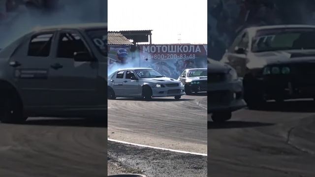 Парный дрифт #drift #altezza #2jz-gte смотреть онлайн