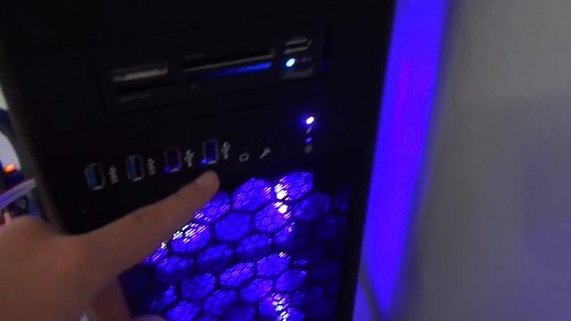 Windows 8 Core i7-4770K Custom Computer Build (Part 1) смотреть онлайн