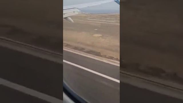 TUI B737-800 landing in Tenerife (hard landing) смотреть онлайн