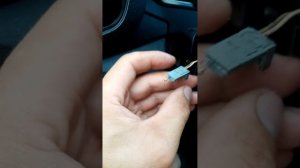 ищу причину не работающих кнопок лада х рей на руле