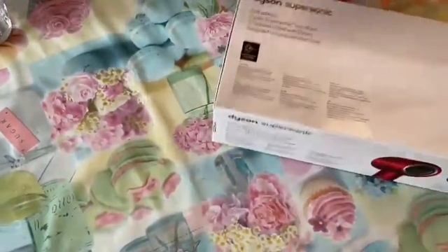 Подарок от мужа ??? У каждой девочки должен быть Dyson смотреть онлайн