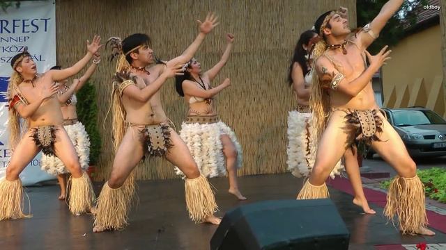 Polynesian dance - Rapa Nui - Easter Islands смотреть онлайн