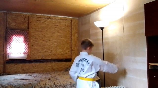 Тхэквондо. Туль Чон Джи . На Жёлтый пояс ? ( Новая Версия) смотреть онлайн