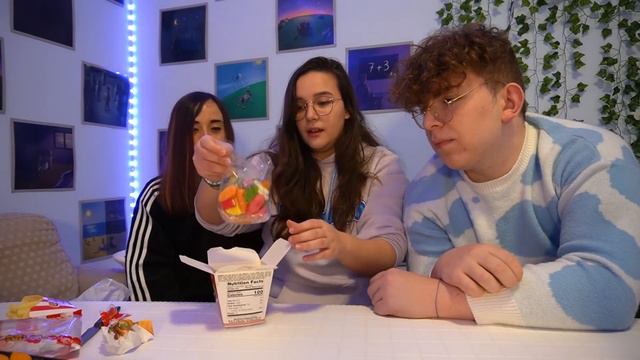 HO MANGIATO CARAMELLE CHE SEMBRANO CIBO VERO! смотреть онлайн