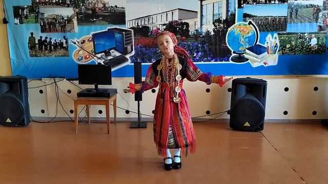 Сапелкина Мария -игровая песня "Коршун" смотреть онлайн