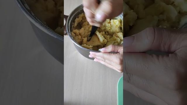 ?БЕРЁМ КАРТОФЕЛЬ, ГРИБЫ И ГОТОВИМ НОВОГОДНЕЕ БЛЮДО, которое оценит даже самый заядлый гурман? смотреть онлайн