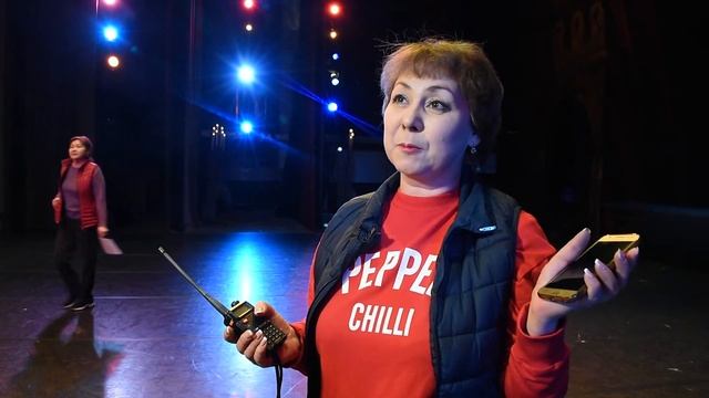СВЕТ в ТЕАТРЕ смотреть онлайн