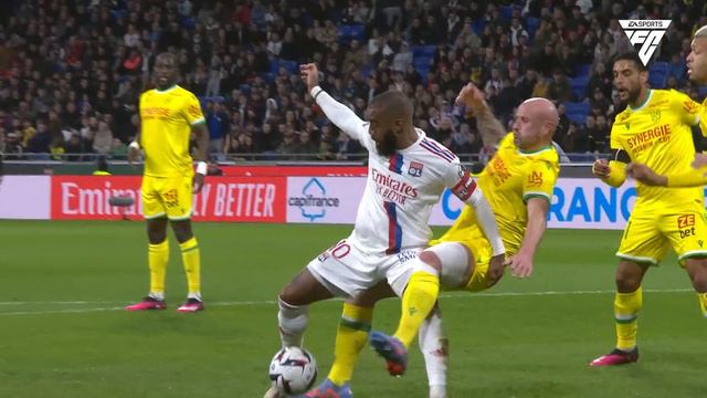 💼 Retour en classe et découverte des notes #FC24 pour la Team OL ! | Olympique Lyonnais смотреть онлайн